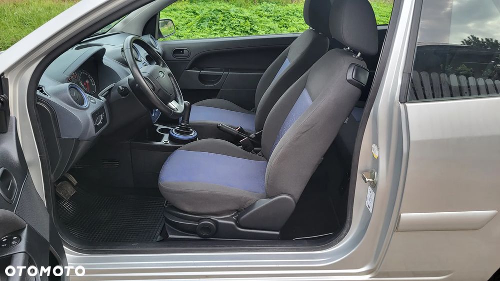 Ford Fiesta - 13