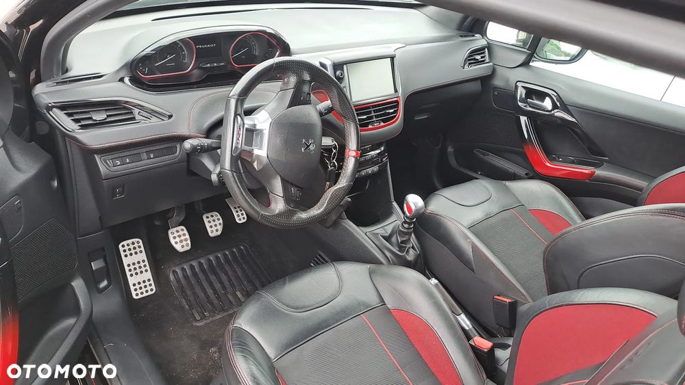 Peugeot 208 1.6 THP GTi - 8