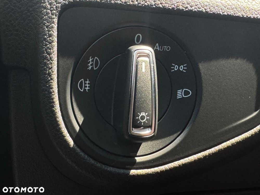 Volkswagen Golf Sportsvan 1.4 TSI BlueMotion Technology DSG Lounge - 14