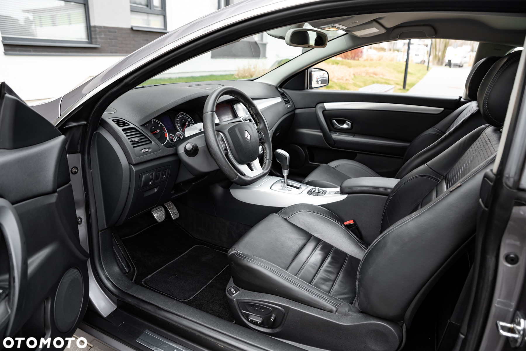 Renault Laguna Coupe V6 dCi 235 FAP GT - 20