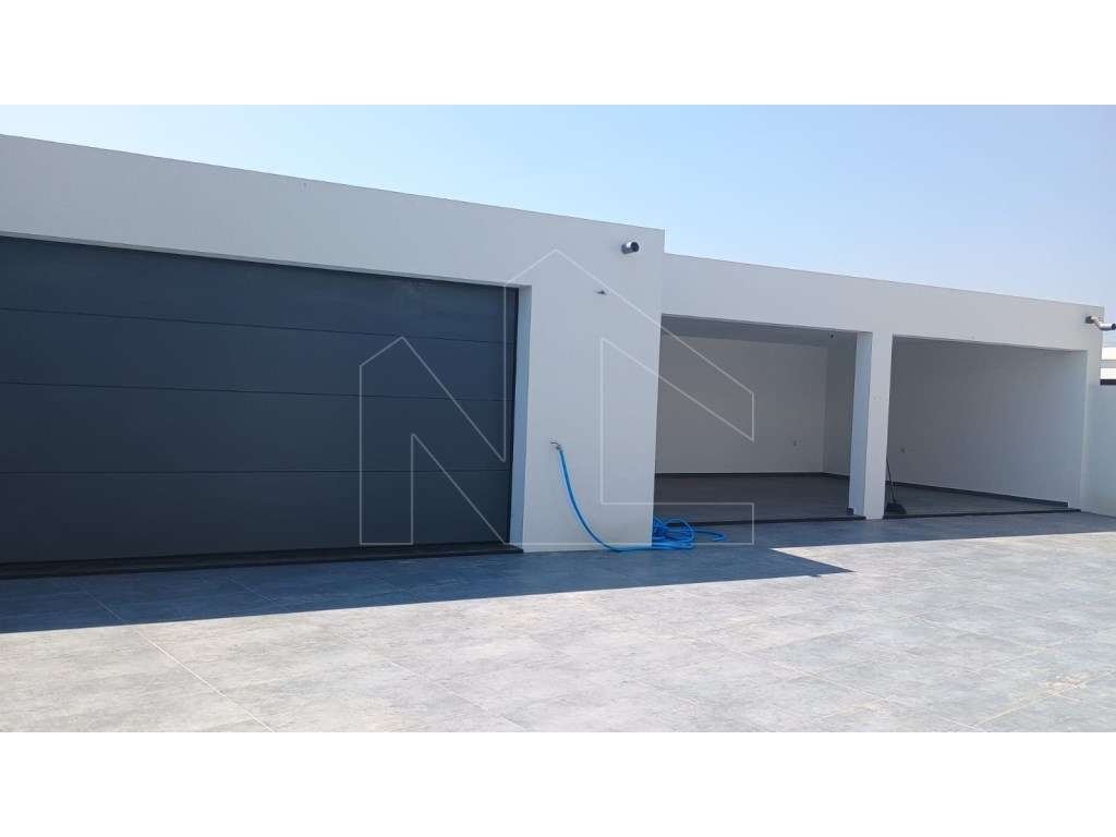 Moradia T3 - A Dois Passos das Praias - Grande imagem: 4/13