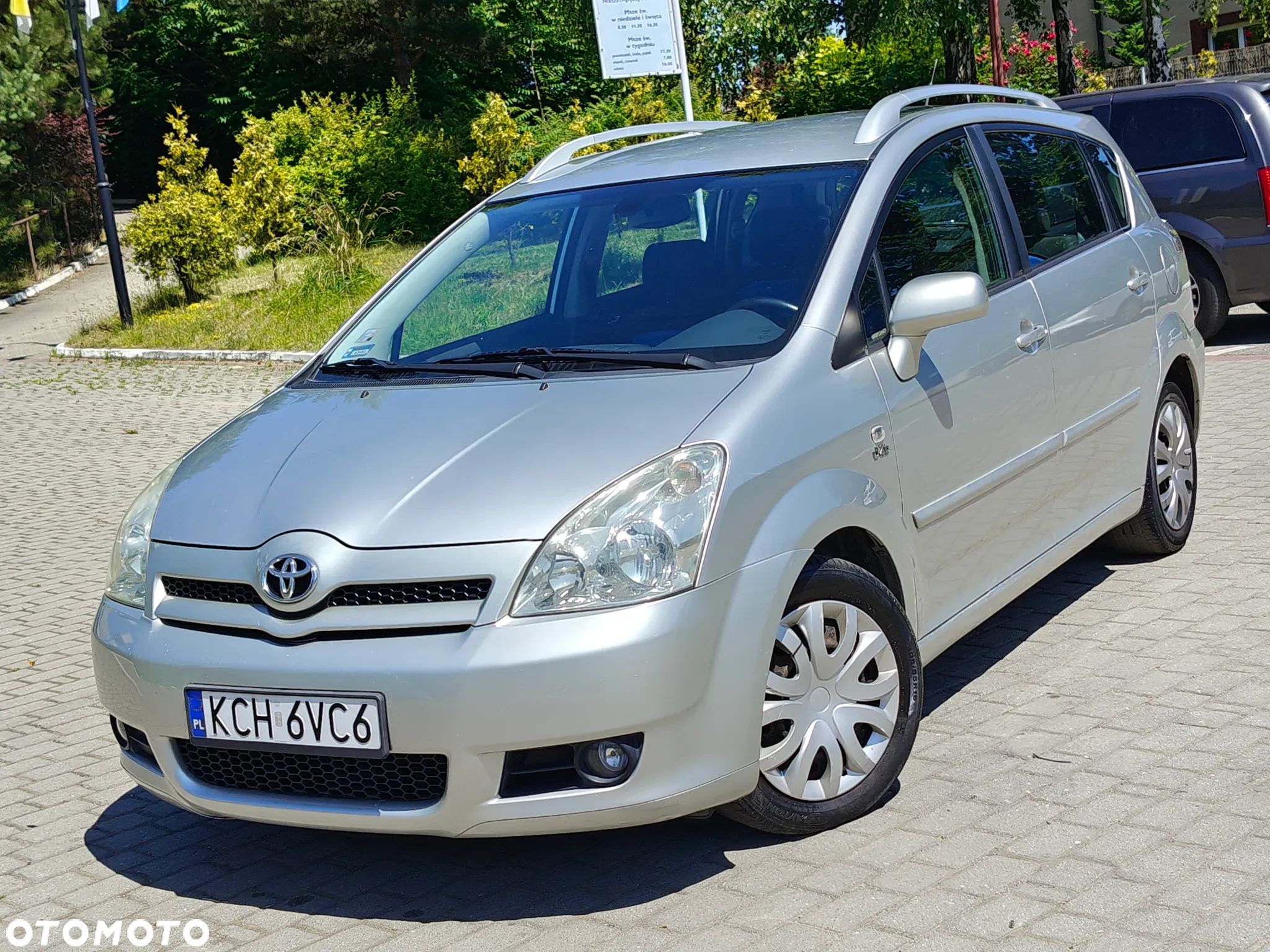 Toyota Avensis 2.0 D-4D - 1