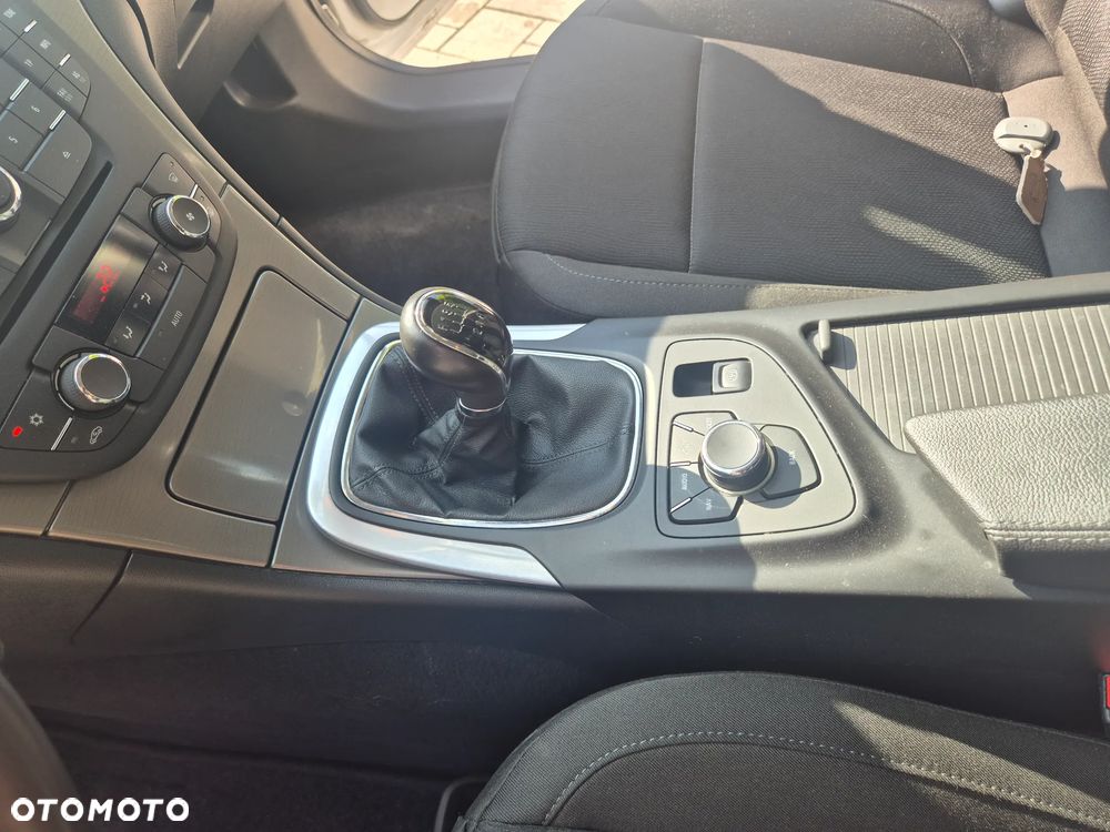 Opel Insignia 2.0 CDTI Edition - 23
