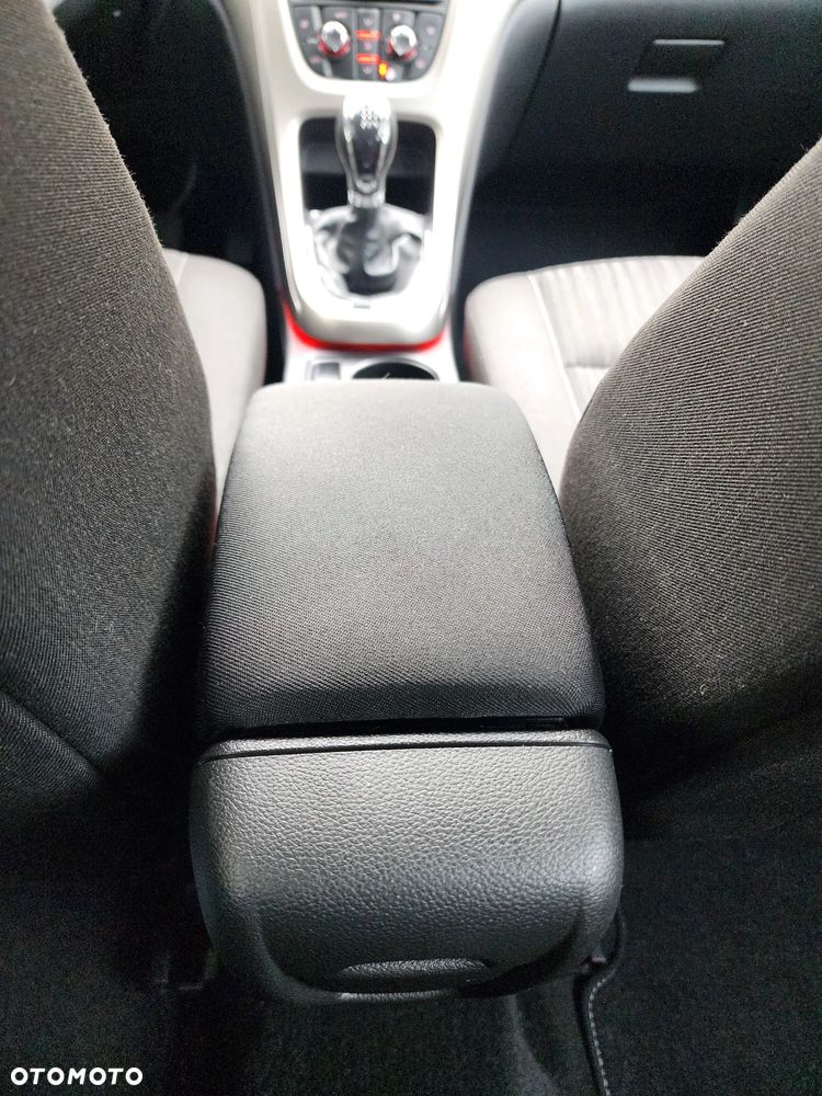 Opel Astra 1.4 Turbo Edition - 35