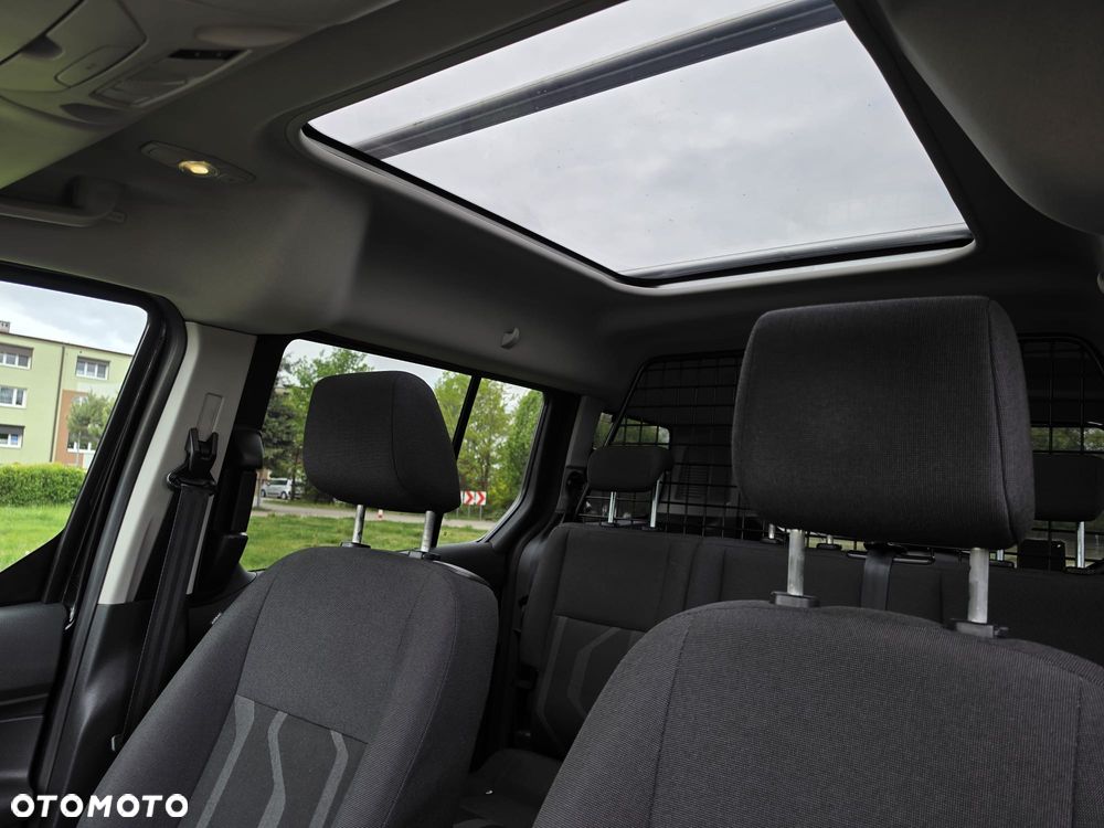 Ford Tourneo Connect Grand - 14