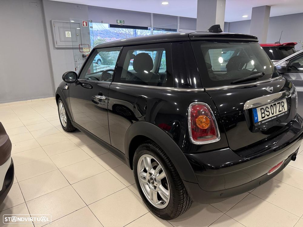 MINI 3 Portas One - 10