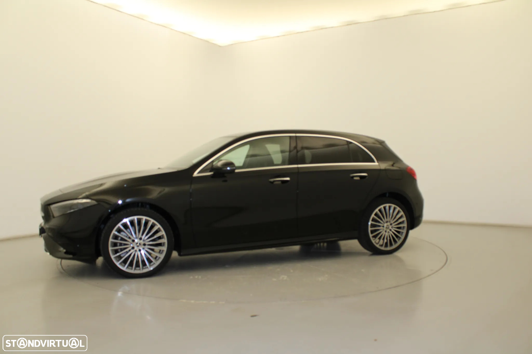 Mercedes-Benz A 250 e - 13