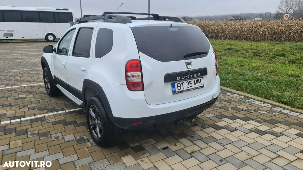 Dacia Duster 1.6 4x4 Laureate - 4