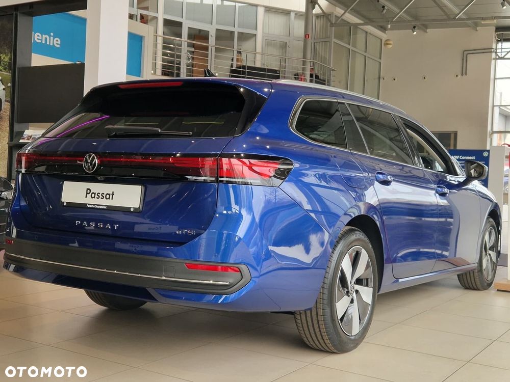 Volkswagen Passat - 4