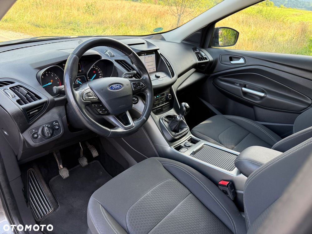 Ford Kuga - 4