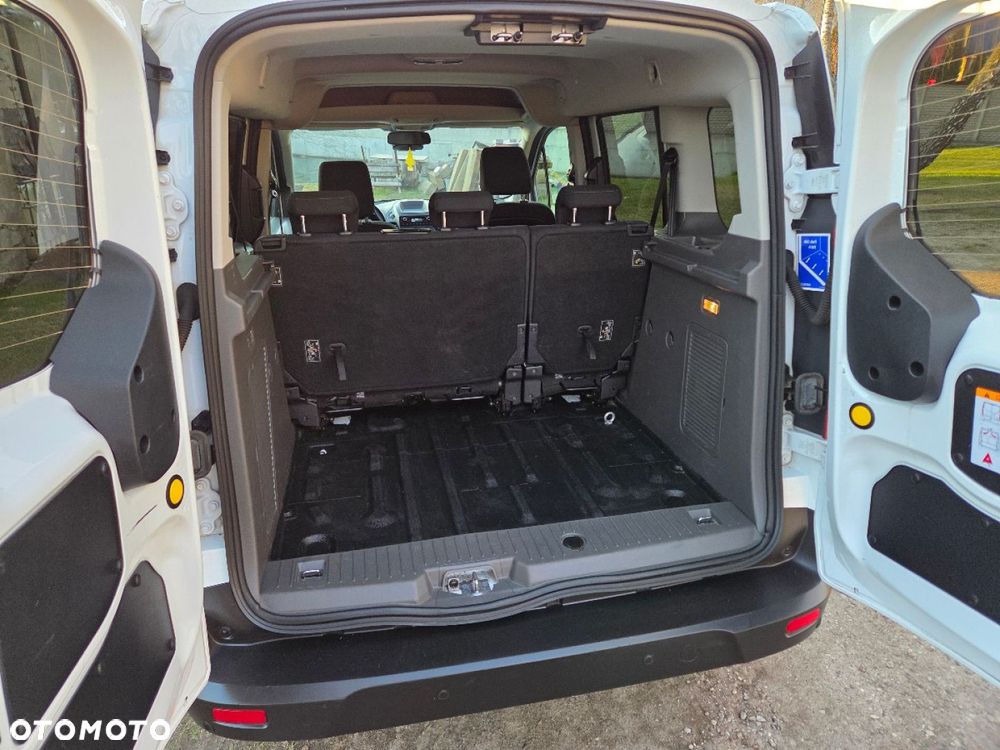 Ford Transit Connect - 22