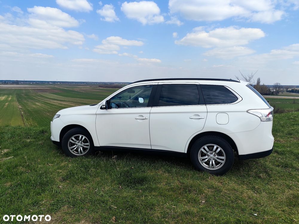 Mitsubishi Outlander 2.0 2WD - 4