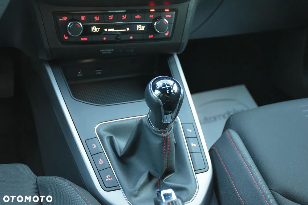 Seat Arona 1.5 TSI EVO FR - 32