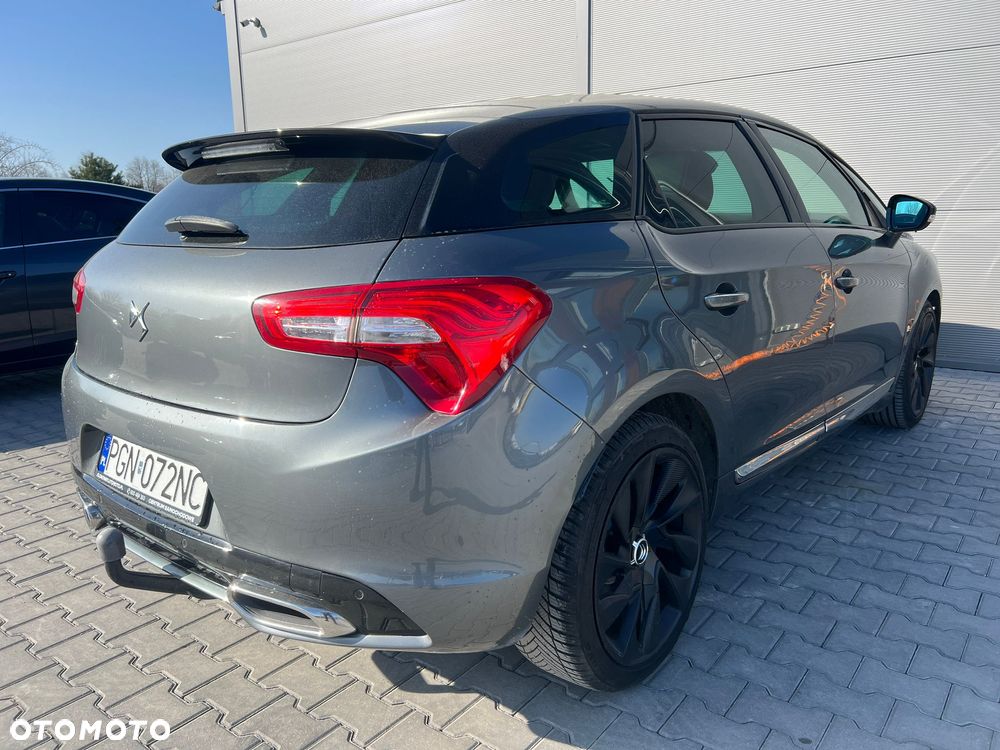 Citroën DS5 Hybrid4 EGS6 SportChic - 16