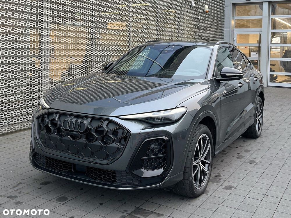 Audi Q5 Sportback - 11