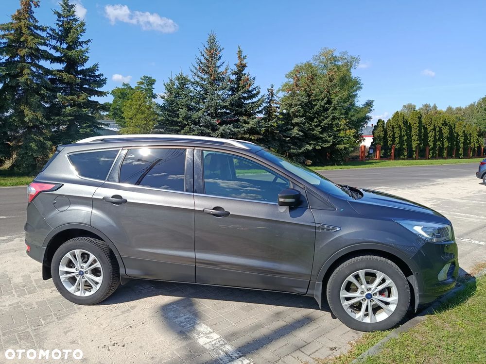 Ford Kuga 1.5 EcoBoost FWD Titanium - 3