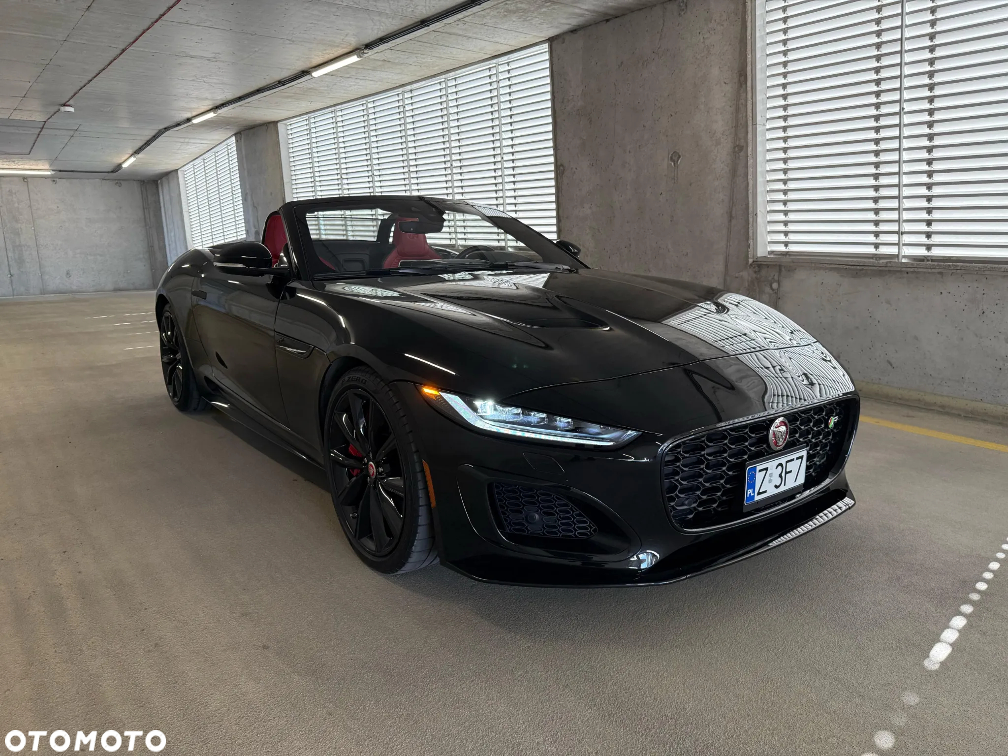 Jaguar F-Type Cabriolet P575 AWD R - 39