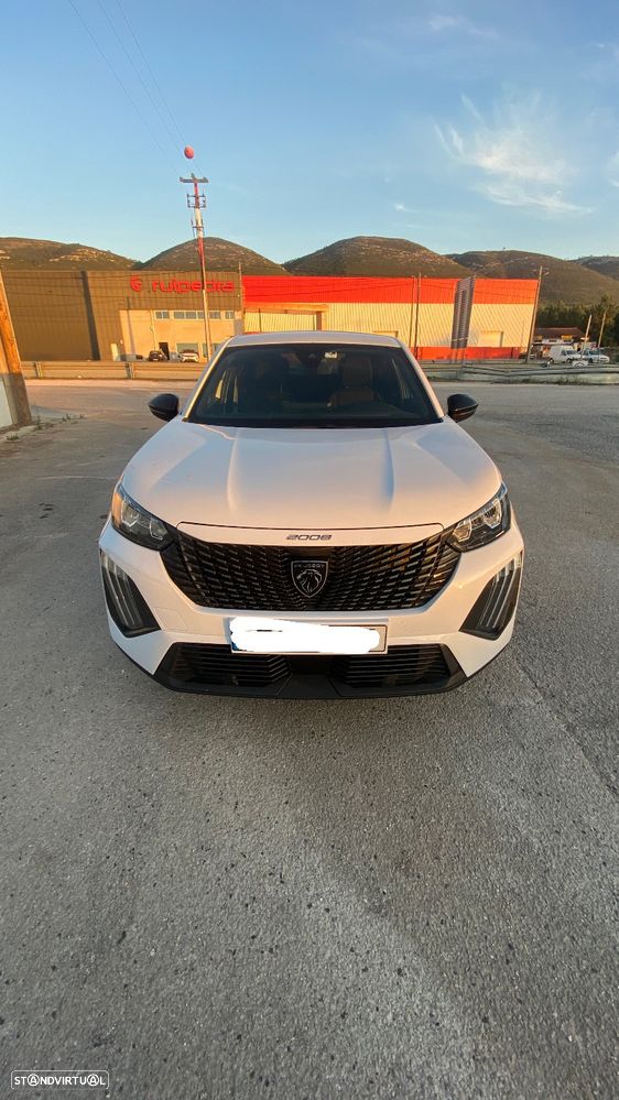 Peugeot 2008 1.2 PureTech Allure - 1