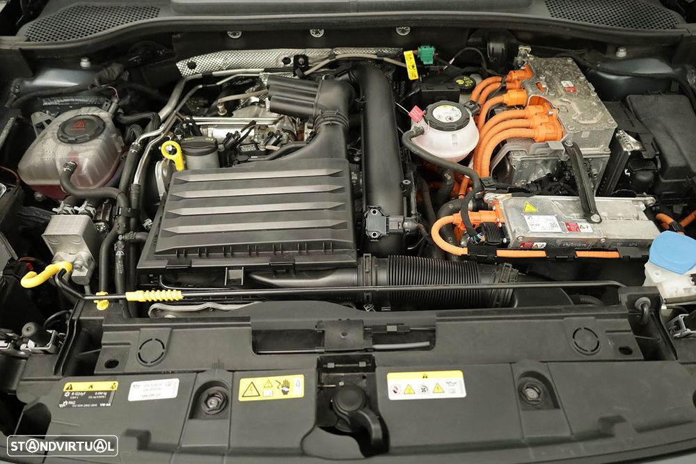 Cupra Formentor 1.4 e-Hybrid DSG - 26