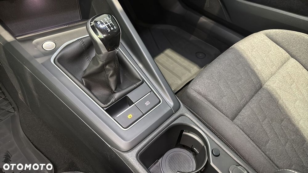 Volkswagen Golf 1.5 TSI Special Edition - 16