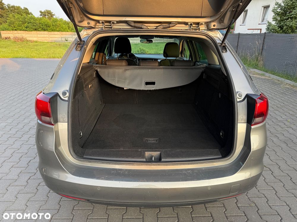 Opel Astra 1.6 CDTI Enjoy - 10