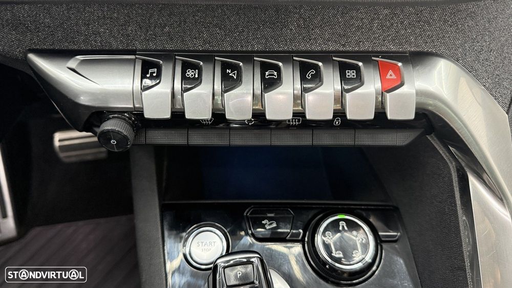 Peugeot 3008 1.2 PureTech Allure Grip Control EAT6 - 30