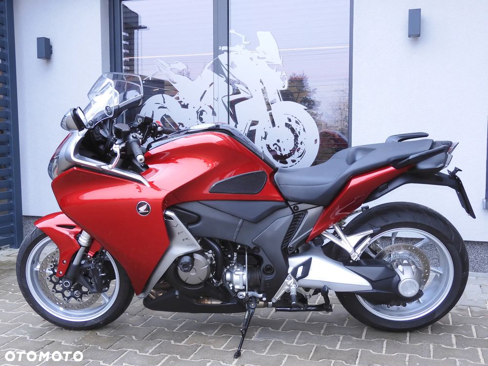 Honda VFR - 31