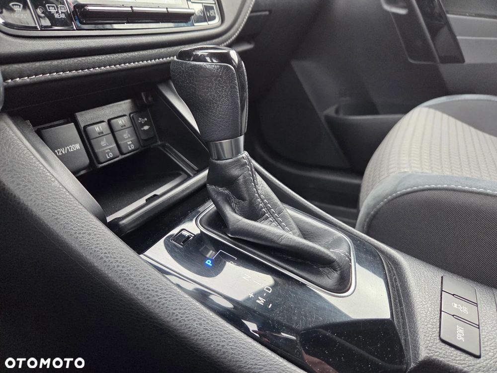 Toyota Auris 1.6 Selection MS - 33