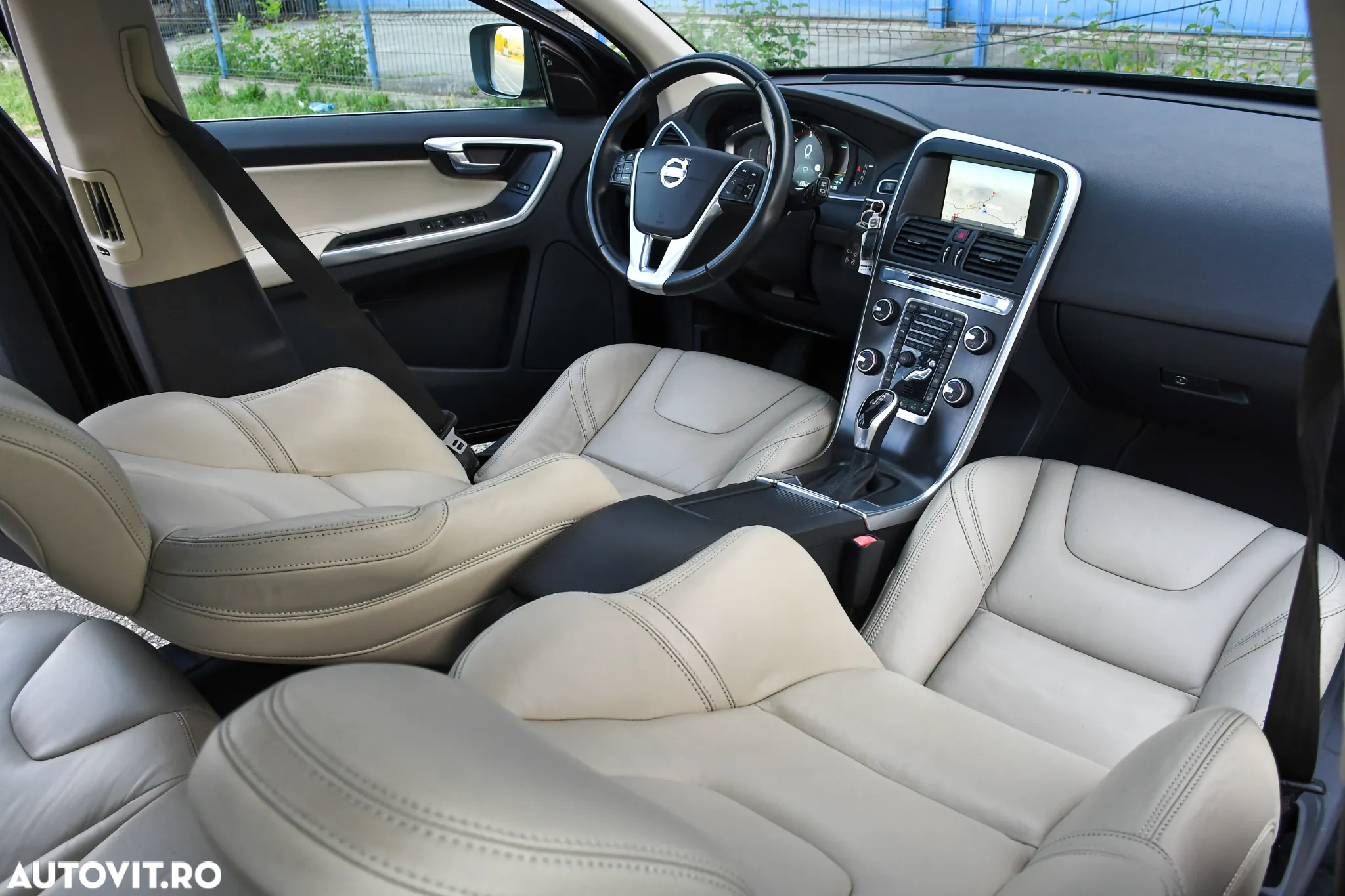 Volvo XC 60 D4 AWD Geartronic Summum - 13