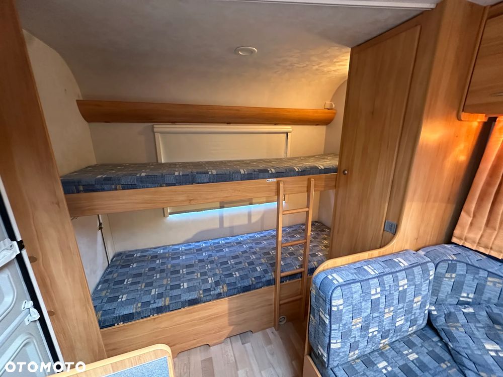 Adria ADORA 542 TK z przedsionkiem Isabella i łóżkami piętrowymi. - 8