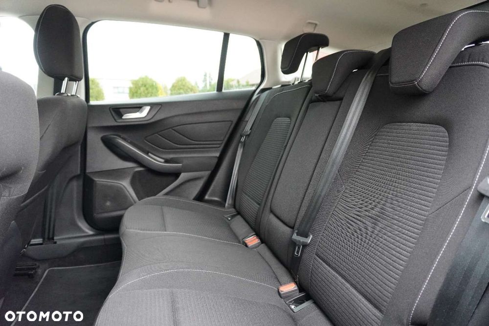 Ford Focus - 28