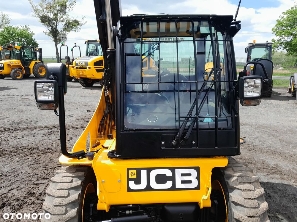 JCB 520-40 - 12
