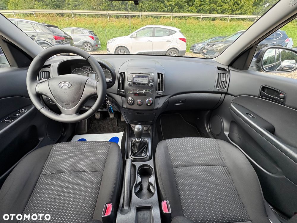 Hyundai i30 1.4 Classic + - 19