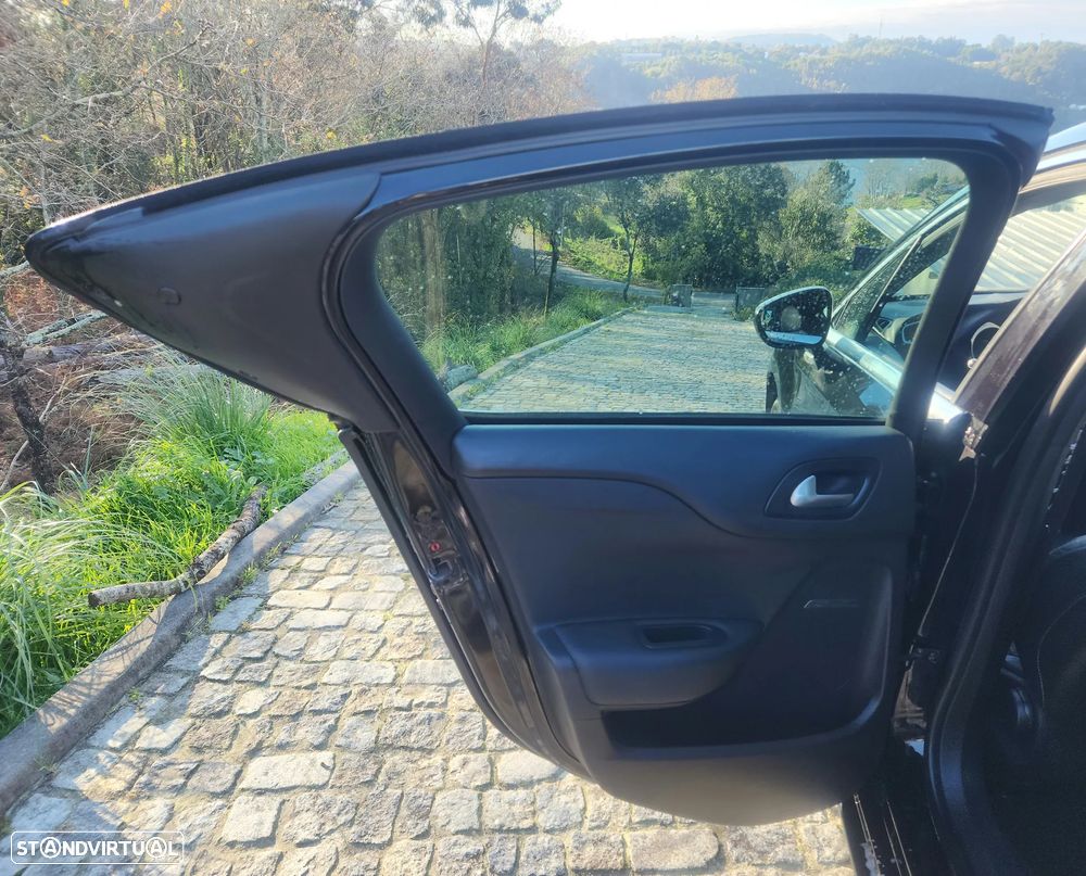 Citroën DS4 1.6 e-HDi So Chic - 15