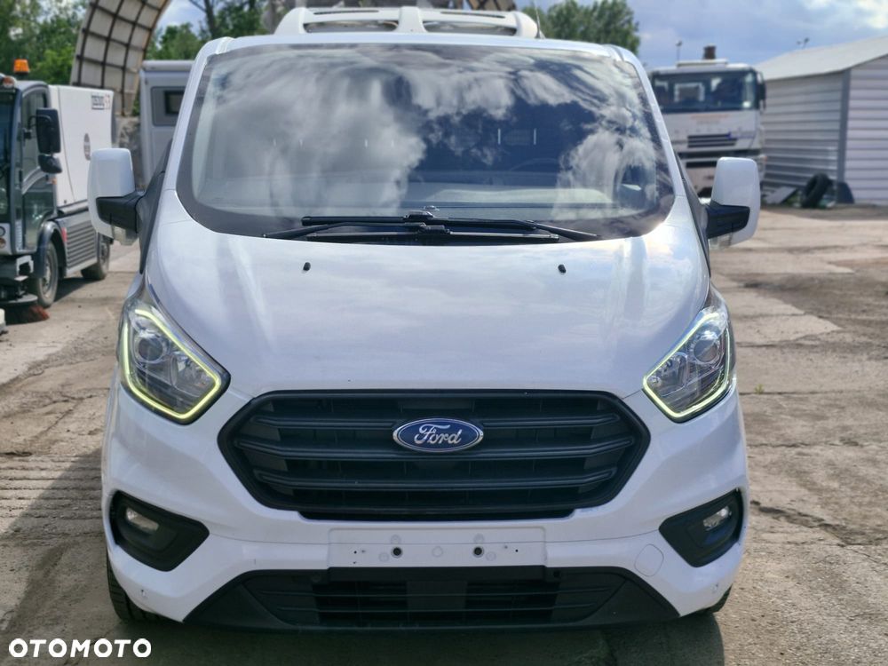 Ford Custom - 4
