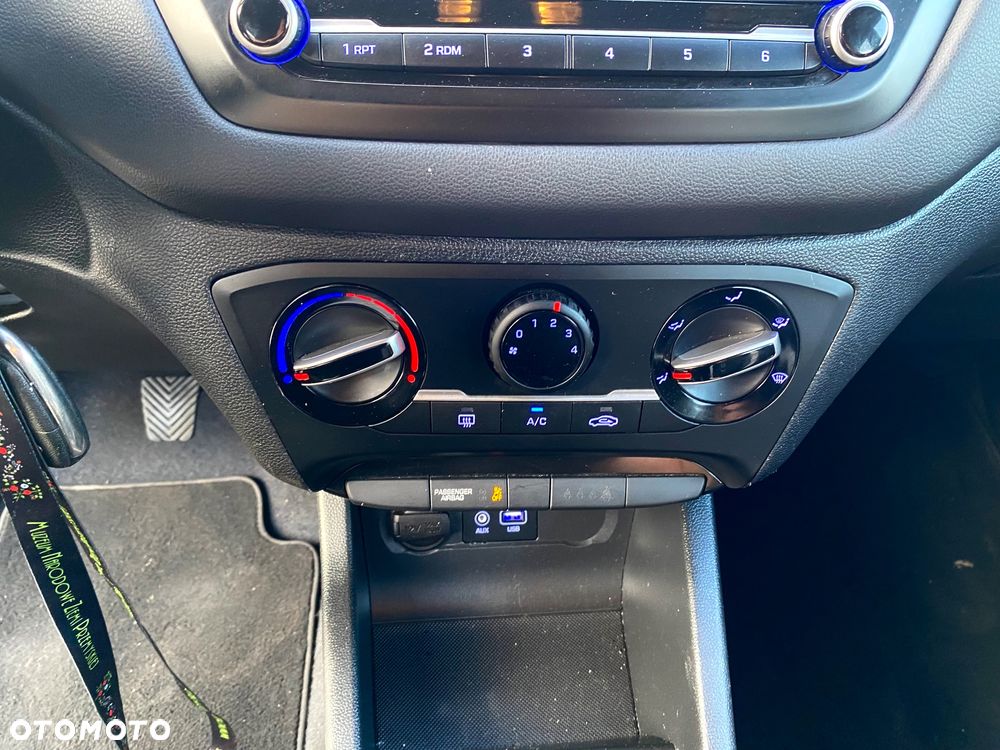 Hyundai i20 - 17