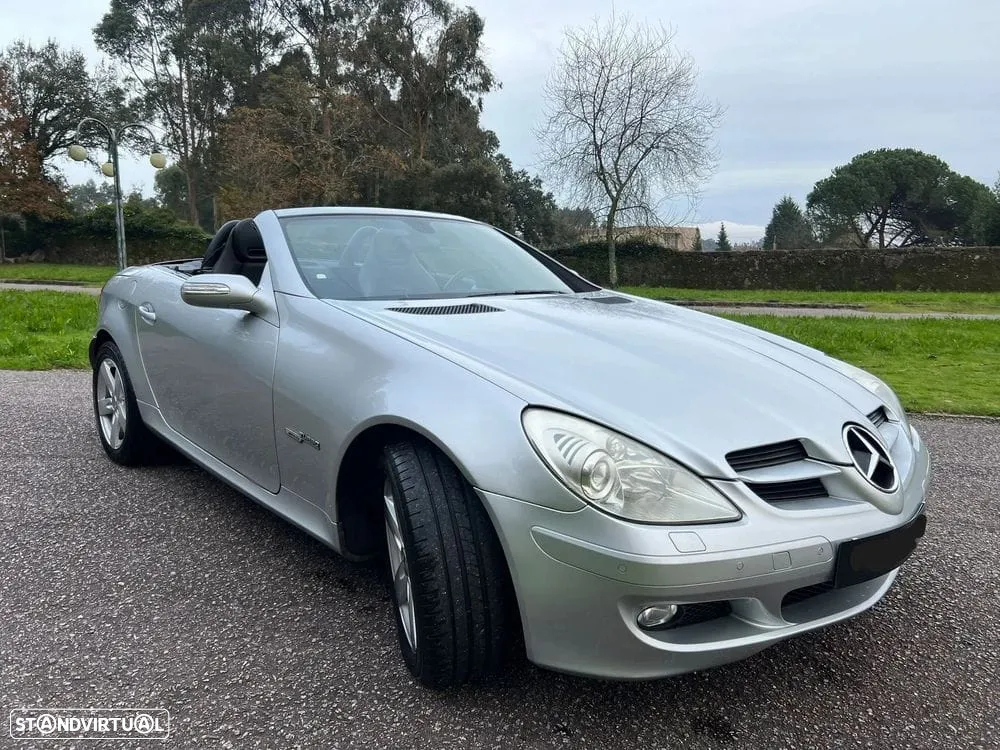 Mercedes-Benz 200 - 5