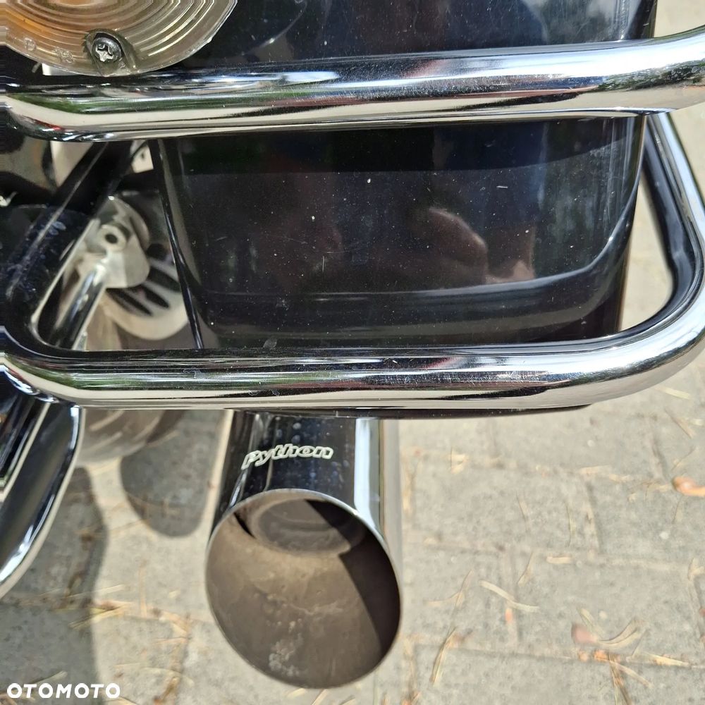 Harley-Davidson FLHT Electra Glide Standard - 12