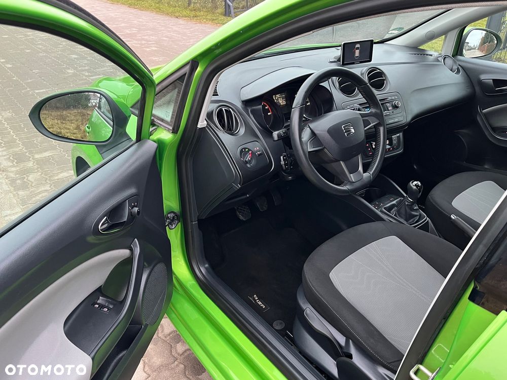 Seat Ibiza 1.4 16V Style Salsa - 16