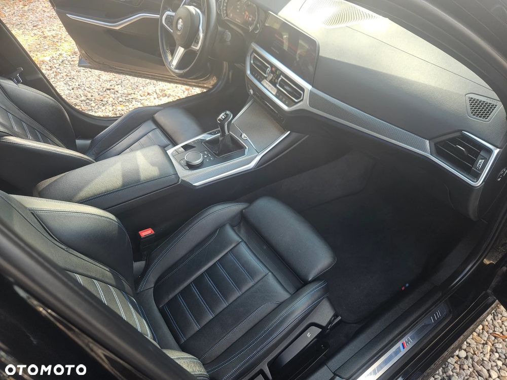 BMW Seria 3 320d M Sport Shadow - 23