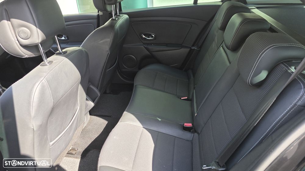 Renault Mégane Sport Tourer 1.5 dCi GT Line EDC - 7