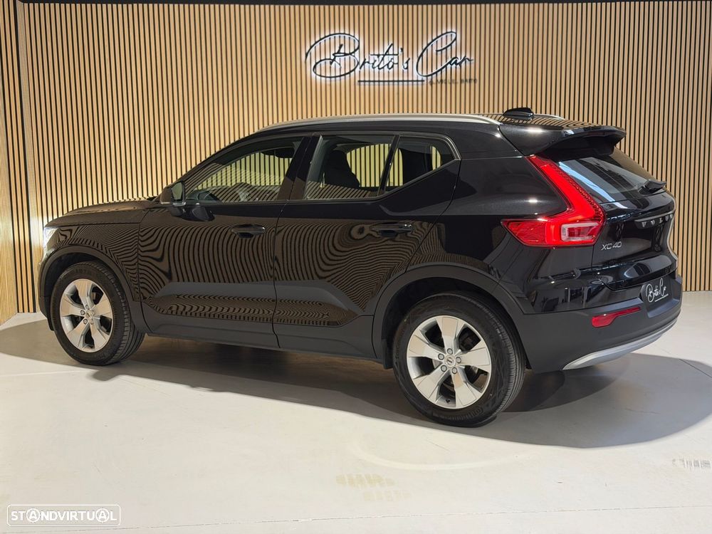 Volvo XC 40 T3 Geartronic Momentum Pro - 3