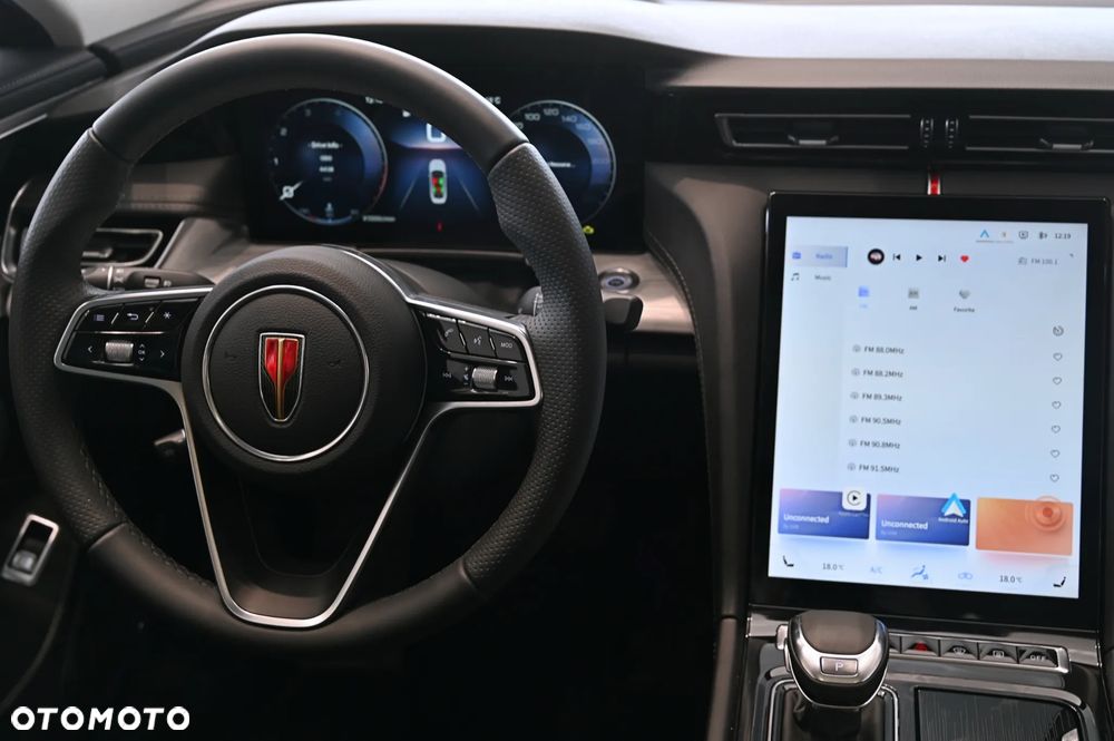 Hongqi H5 - 14