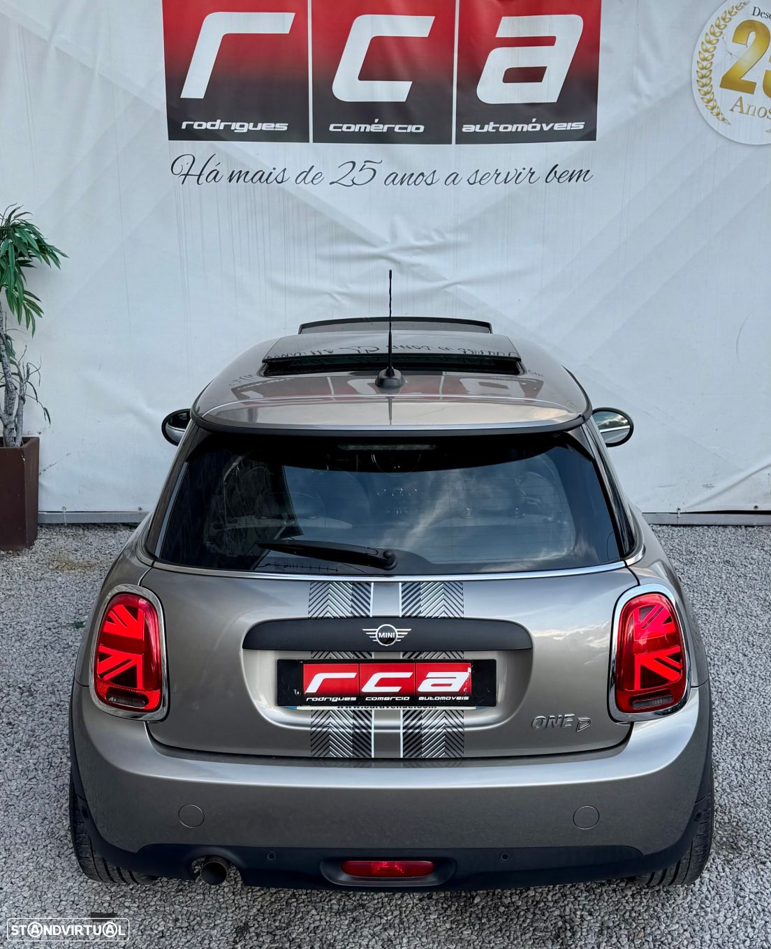 MINI 3 Portas - 34