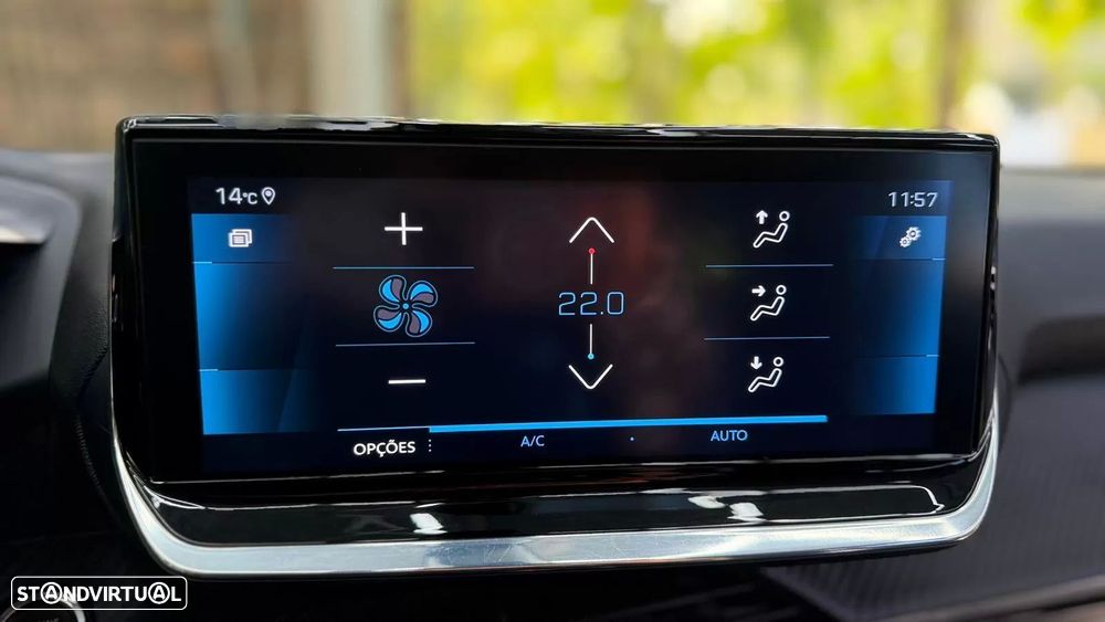 Peugeot 2008 1.2 PureTech Allure Pack - 23