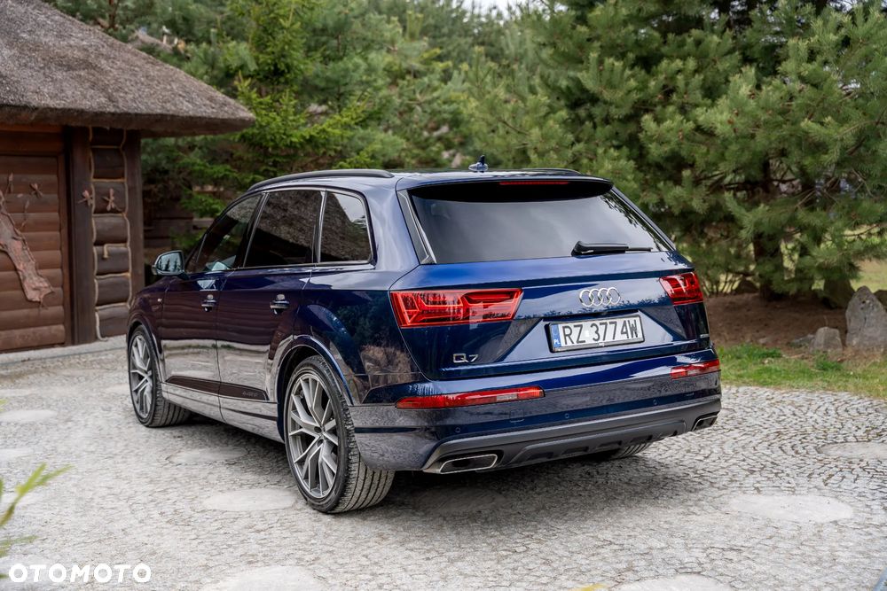 Audi Q7 - 3