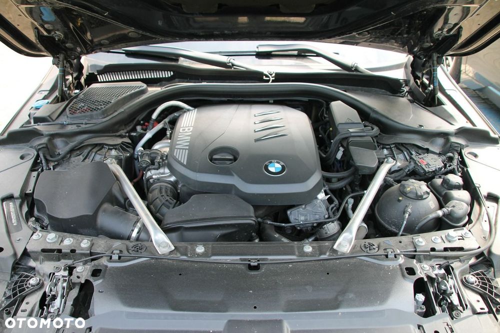 BMW Seria 5 520d mHEV M Sport - 29