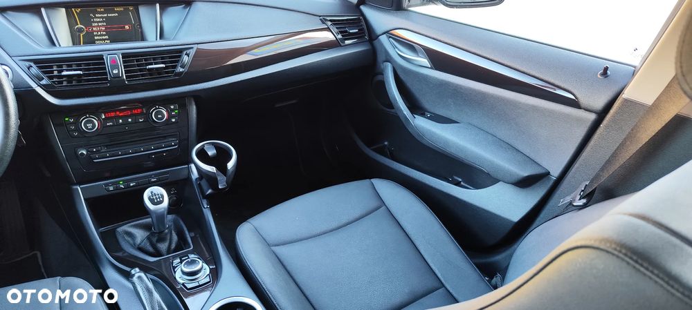 BMW X1 sDrive16d Sport Line - 26