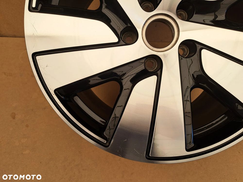 Felga Porsche Taycan 9J1 Przód 4 4s 8jx 19 et50 9J1601025BM - 5