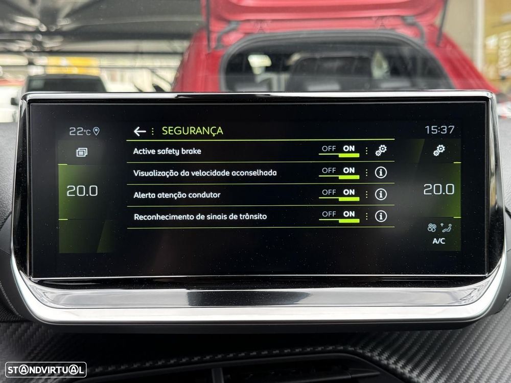 Peugeot 208 1.2 PureTech Allure - 32